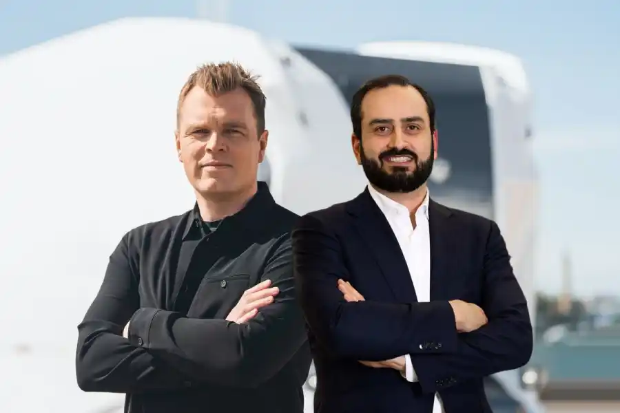 Robert Falck och Roozbeh Charli. Foto: pressbilder.