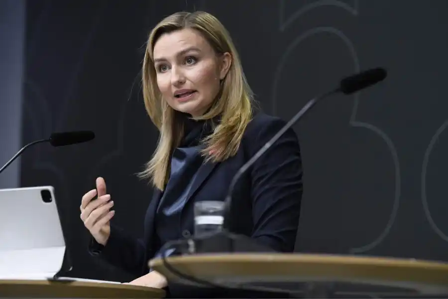 Energi- och näringsminister Ebba Busch (KD) på pressträff om regeringens arbete på energiområdet. Foto: Jakob Åkersten Brodén / TT.