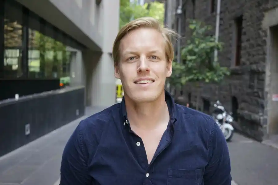 Nils Söderström, arbetar med venture clienting och innovation inom TRATON. Foto: Pressbild.