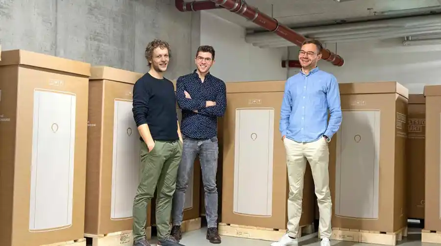 Felix Kiefl (left), Michael Peither(centre), and Jakob Bitner founded Voltstorage in 2016 as spin-off from the Technical University of Munich (TUM). Credit: Voltstorage