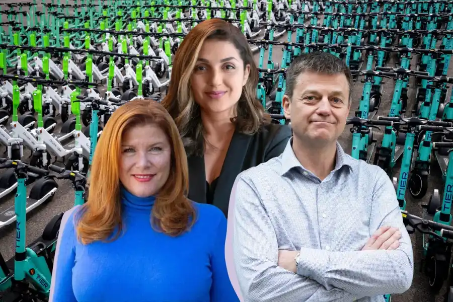 Female founders are rare within mobility. Two exceptions are Karin Ebbinghaus (Elonroad) and Yalda Mirbaz (Vidde). Here with Fredrik Hånell, EIT Urban Mobility. Photo: press / TT.