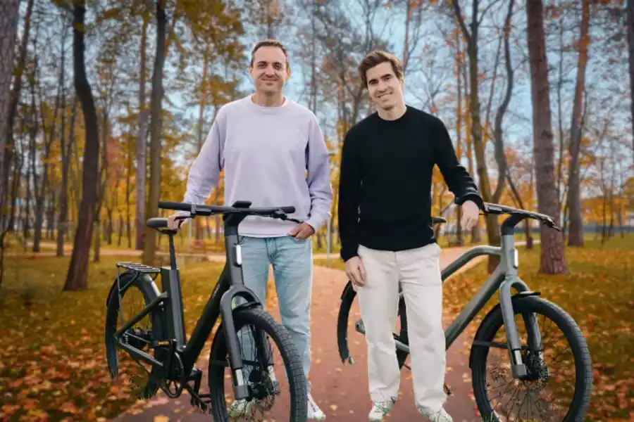 Cowboy co-founders Adrien Roose (left) and Tanguy Goretti