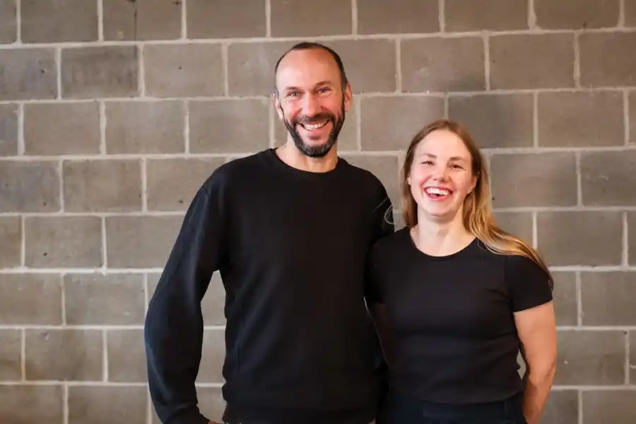 Adam Dahlquist och Karolina Gahne. Foto: pressbild.