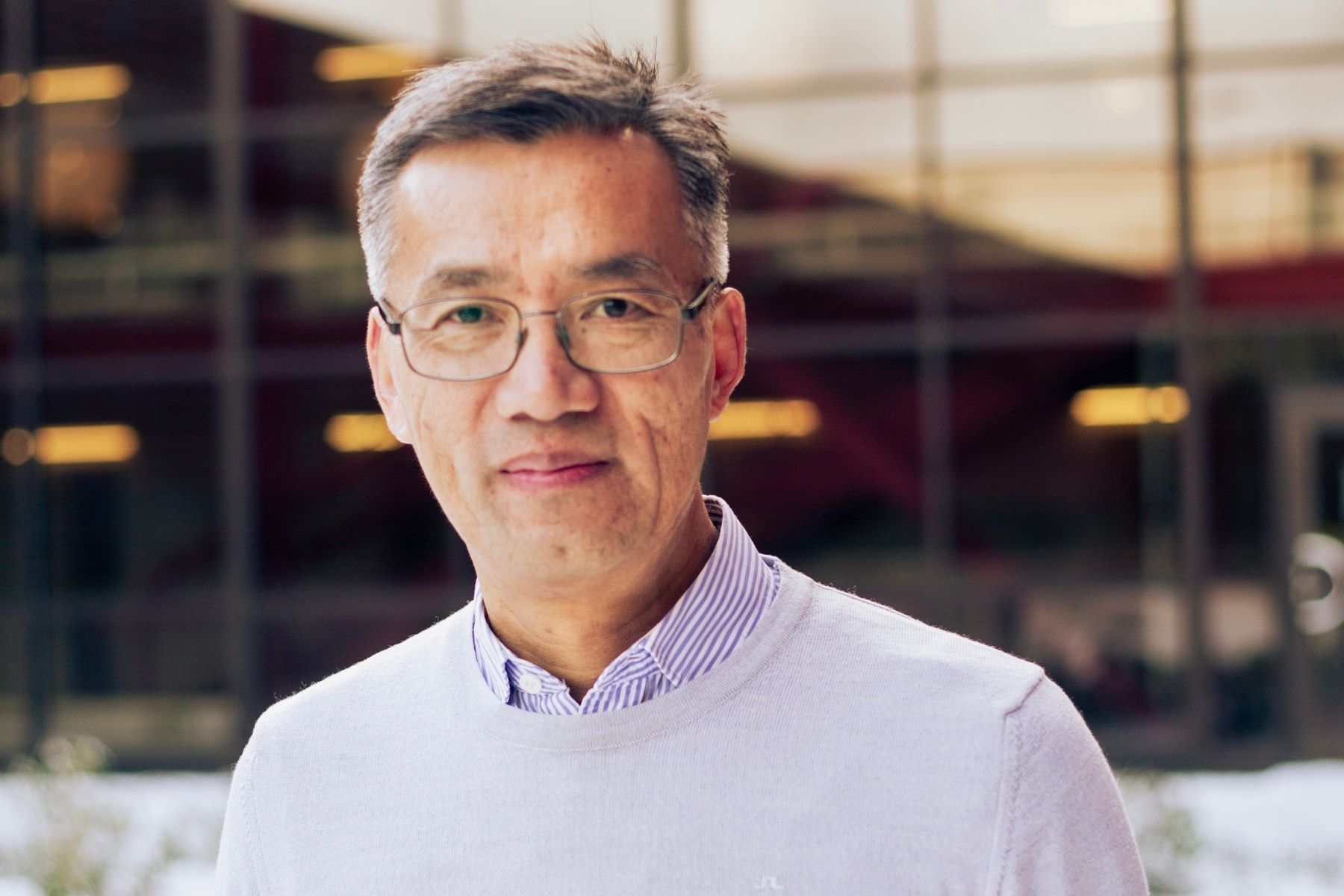 Ou Tang, professor i produktionsekonomi vid Linköpings universitet. Foto: Ebba Nordqvist.