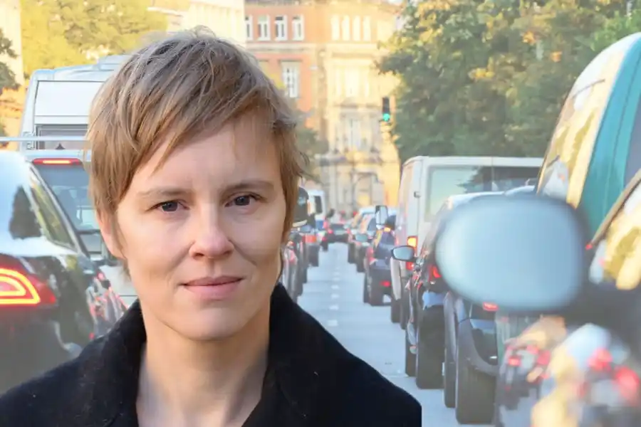 Joanna Dickinson på IVL. Pressbilder.