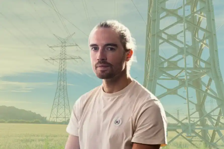 Sympower CEO and co-founder Simon Bushnell. Photo: Sympower and collage by Impact Loop.