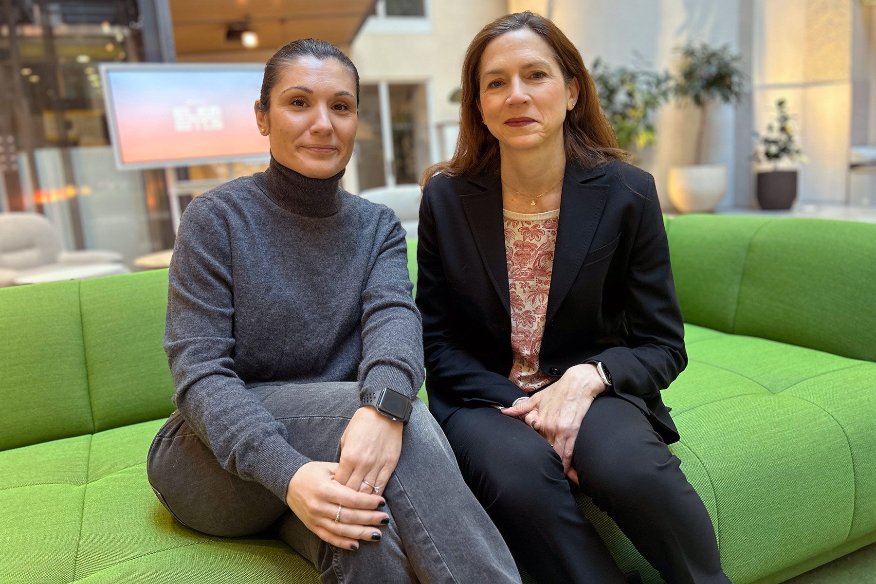 Perspetivos vd och medgrundare Suzan Hourieh Lindberg, med Laura Sprechmann, investerare. Foto: Christian von Essen