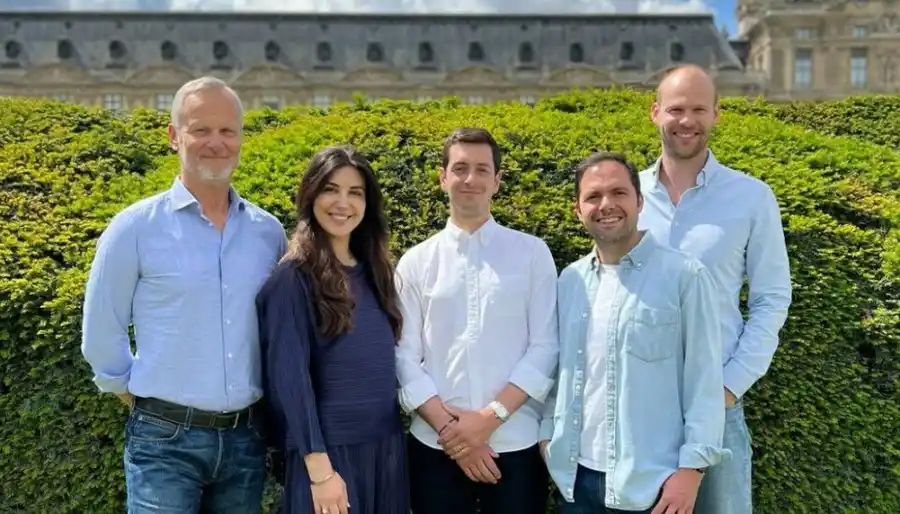 Gänget bakom Volta trucks (inte de nyrekryterade). Till vänster Carl Magnus Norden och till höger Casper Norden.