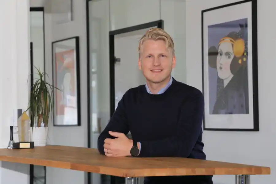 Erik Vallgårda, vd Sally R. Foto: Pressbild.