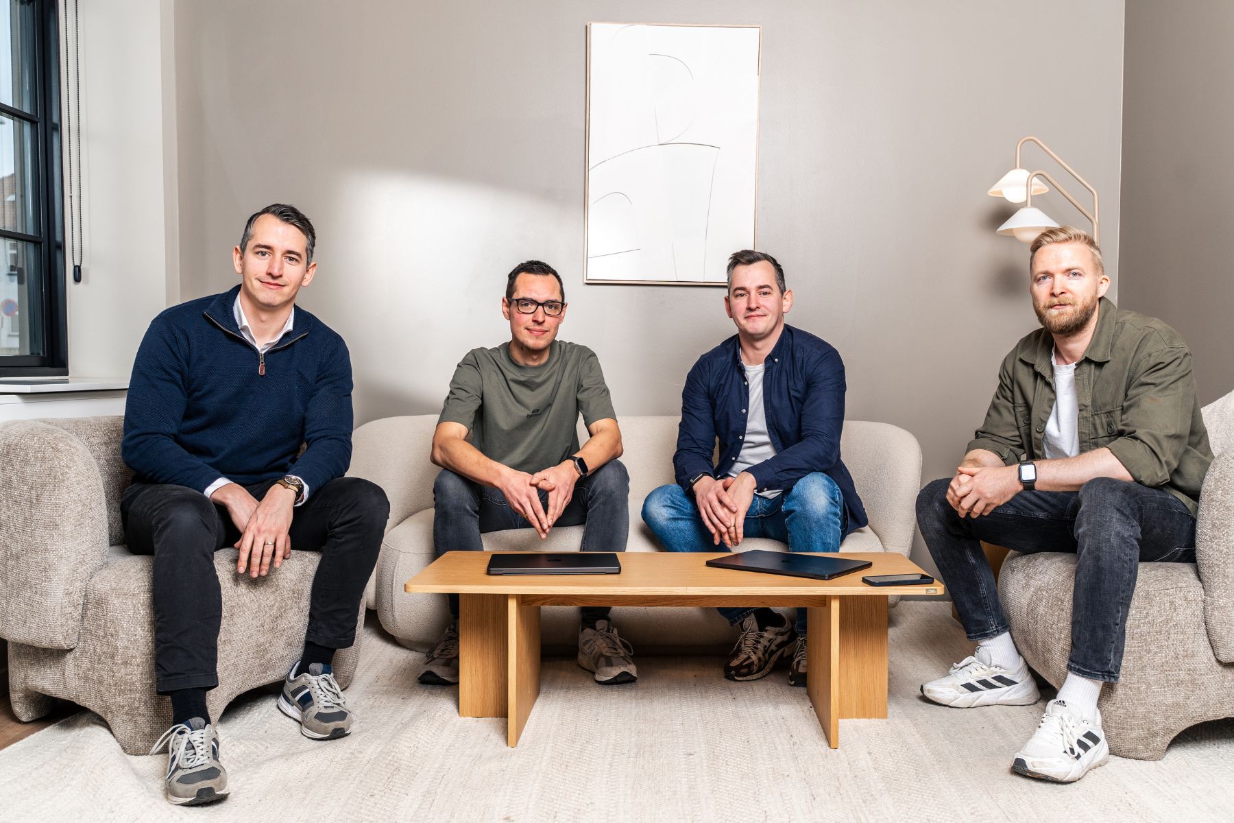 Christian Møller (COO), Elias Sørensen (teknisk chef), Michael Sørensen (vd) och Andreas Paulli (produktchef) på Velatir. Foto: pressbild.