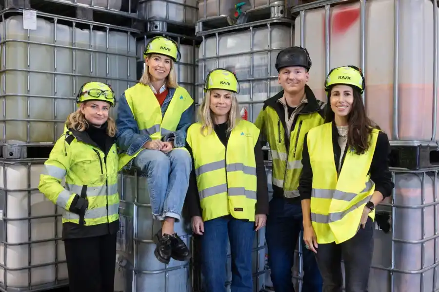 Helios Innovations team with Sara Wimmercranz and Susanne Najafi from Backing Minds. Photo: press image.