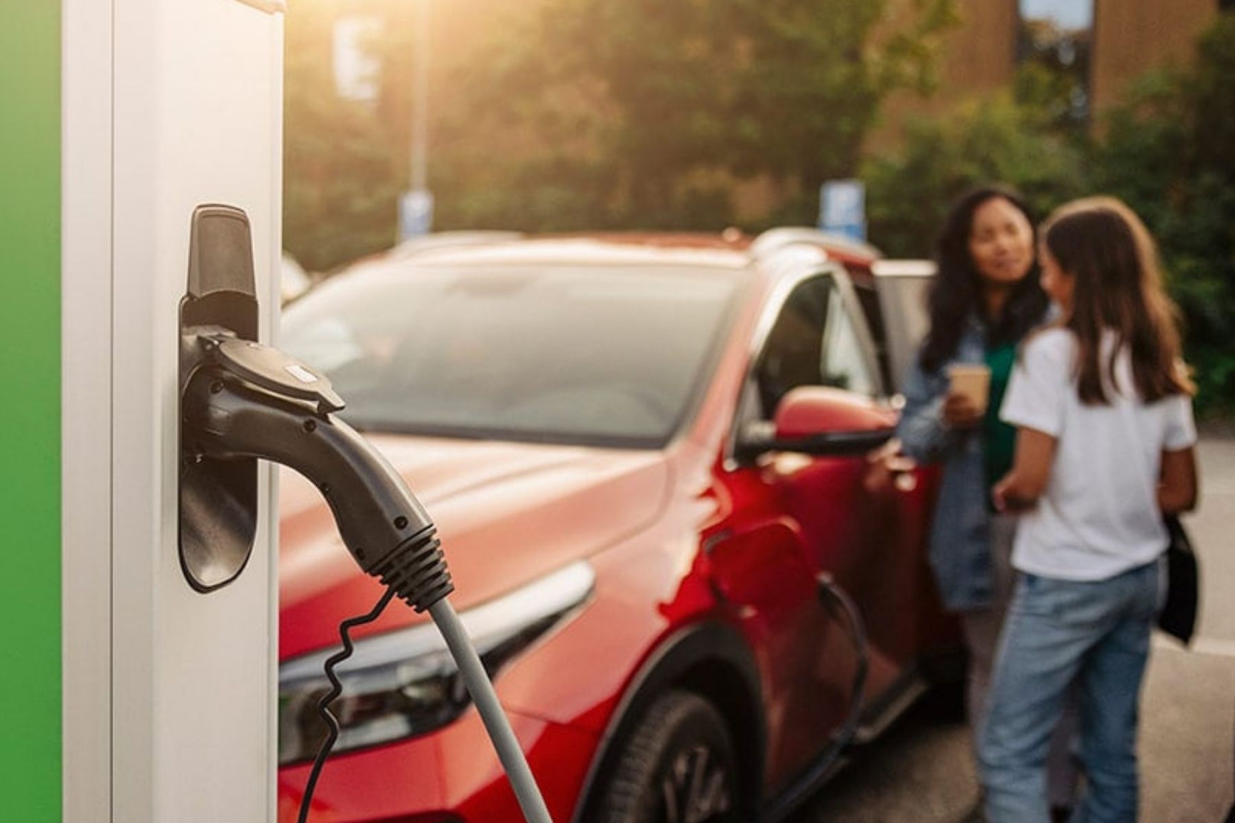 Nu öppnar ansökan för stöd till nya laddstationer. Foto: Pressbild.
