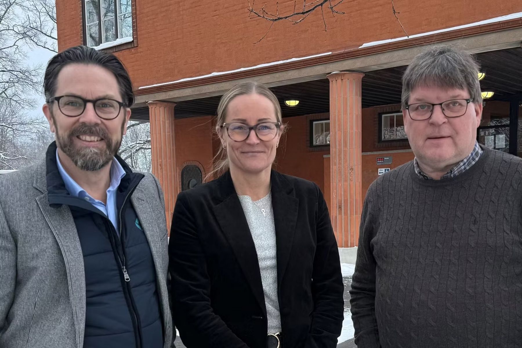 Sebastian Cabander, vd Karlskoga energi och miljö, Maria Skoglund, Ludvikas kommundirektör och Leif Pettersson (S), kommunstyrelsens ordförande.