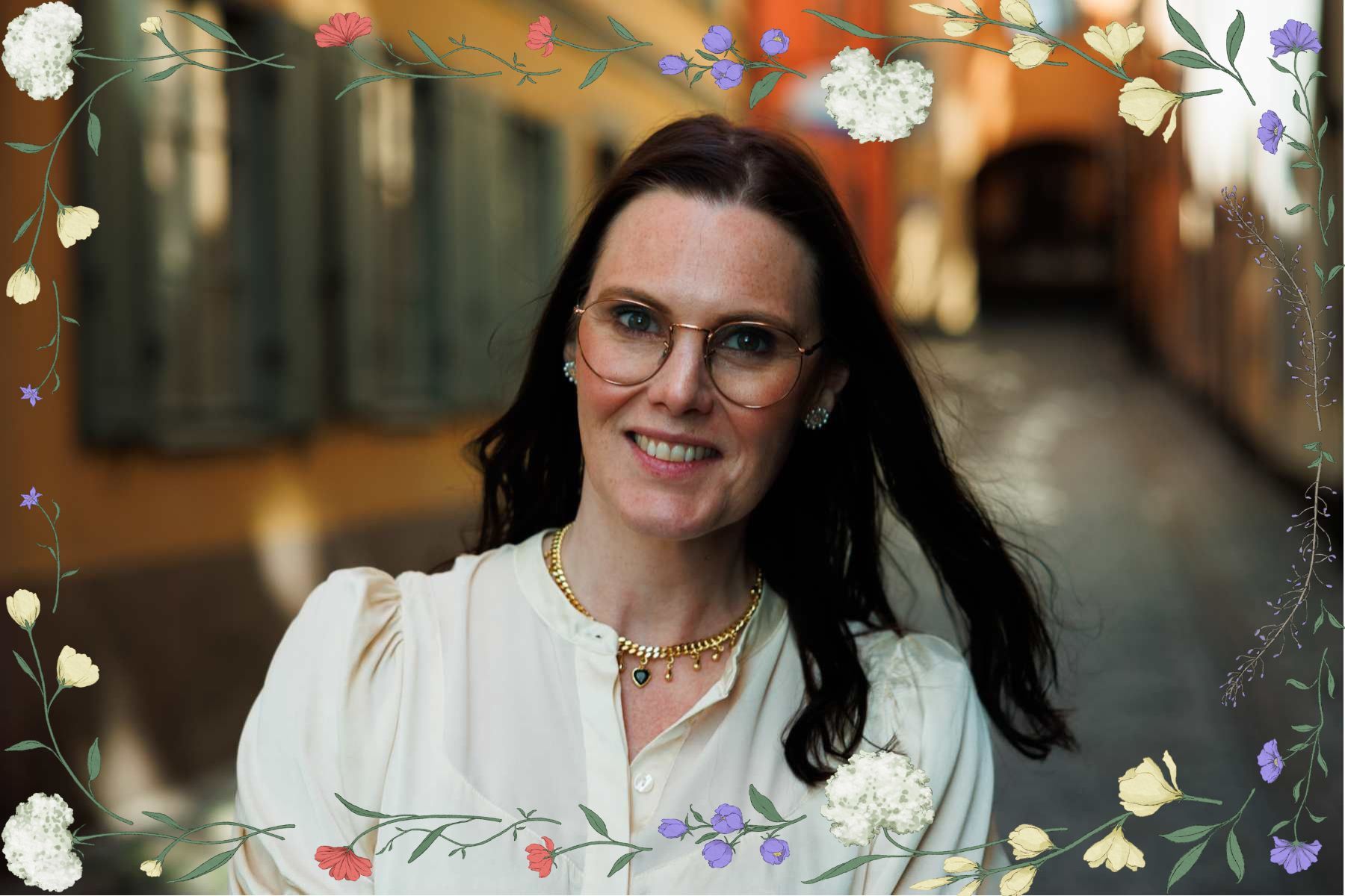 Stella futuras grundare Ulrika Tornerefelt. Foto: pressbild + blommor från Canva.