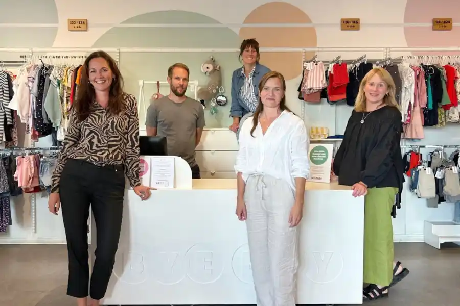 Emelie Hesse, Johan von Schoultz, Caroline Look, Julia Mossberg och Johanna Look. Foto: pressbild.