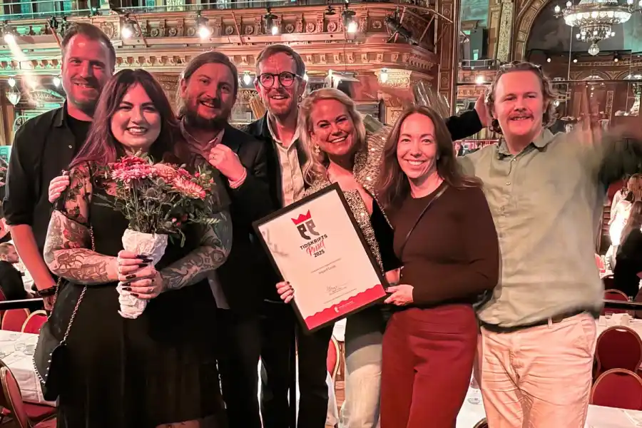 Christian von Essen, Diana Demin, Johann Bernövall, Andreas Jennische, Camilla Bergman, Jenny Kjellén och Siôn Geschwindt. Saknas på bilden: Gabriel Nilsson. Foto: Martin Hammarström.