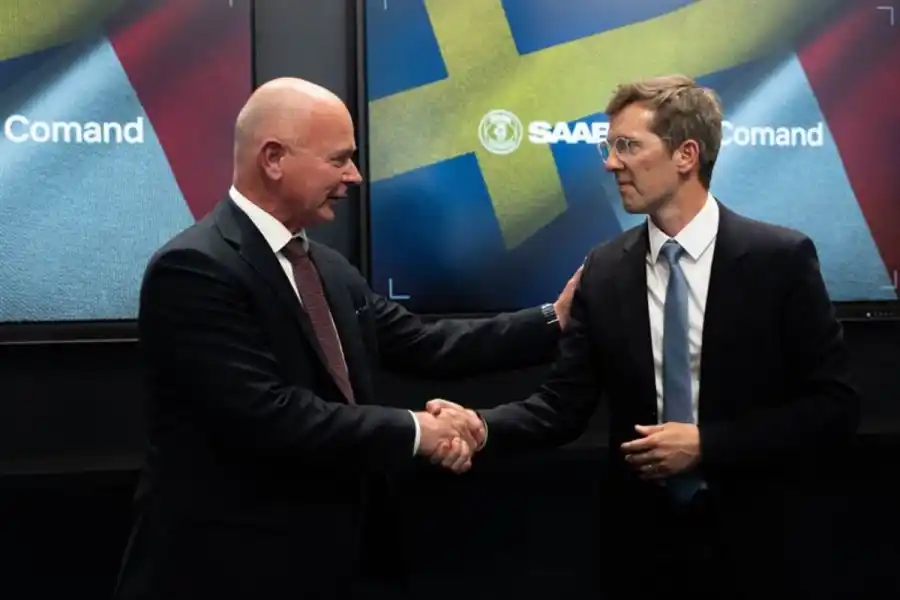 Micael Johansson, vd Saab och Loïc Mougeolle, vd och grundare, Comand AI. Foto: pressbild.