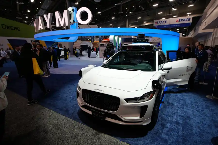 Svenskdesignade robottaxin Ojai av Waymo. Foto: TT.
