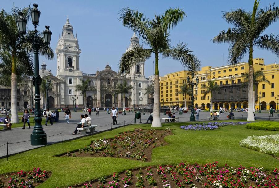 Lima plaza