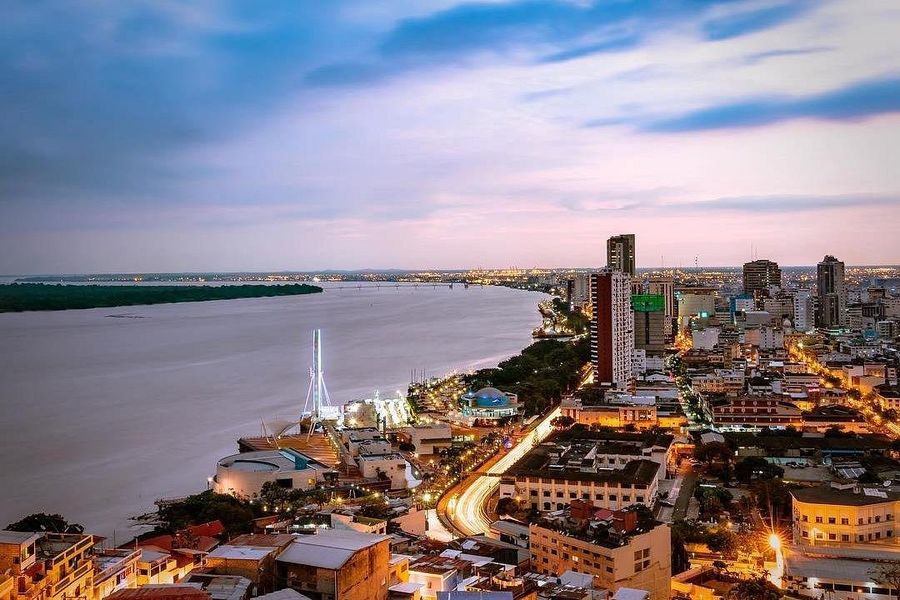 Noche Guayaquil