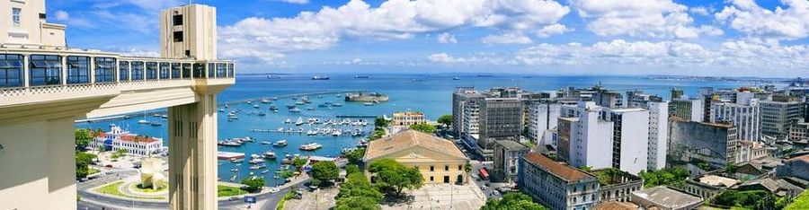 Costa y casco histórico de Salvador de Bahía