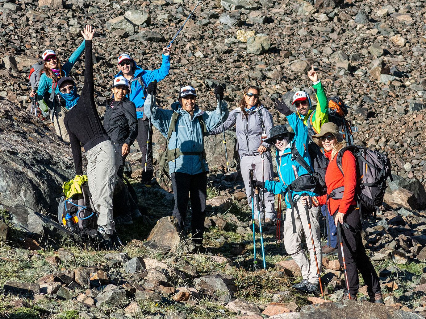 Expedición Cerro Vallecitos (5.468 msnm): Tu Entrada a la Alta Montaña