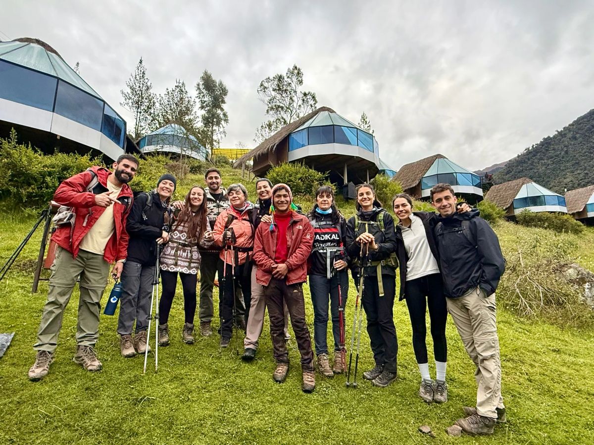 Foto grupal del contingente de Mons en Collpapampa, selva de montaña peruana