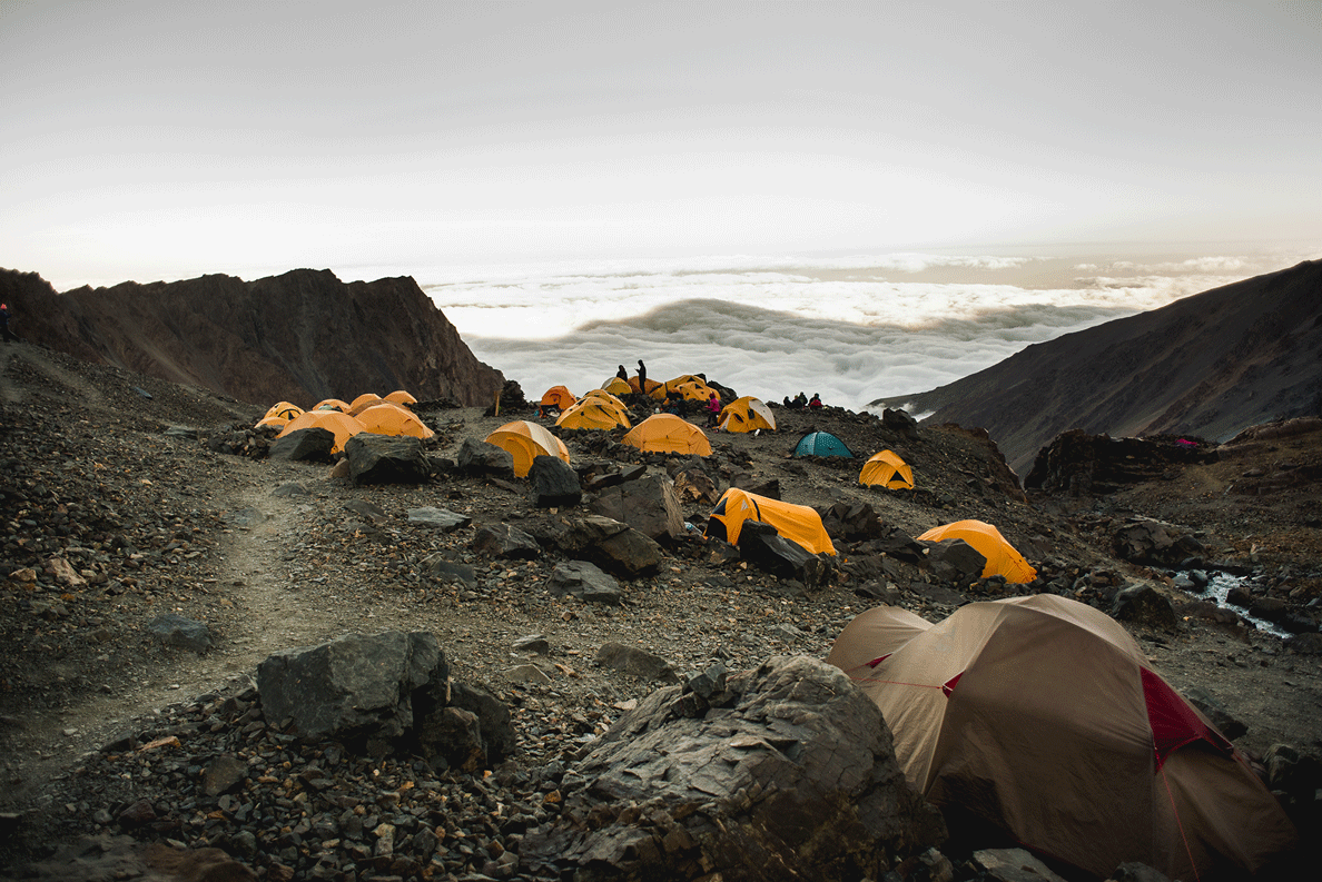 Expedición Cerro El Plata: Tu Primer Gran Ascenso en los Andes (5.968 msnm)
