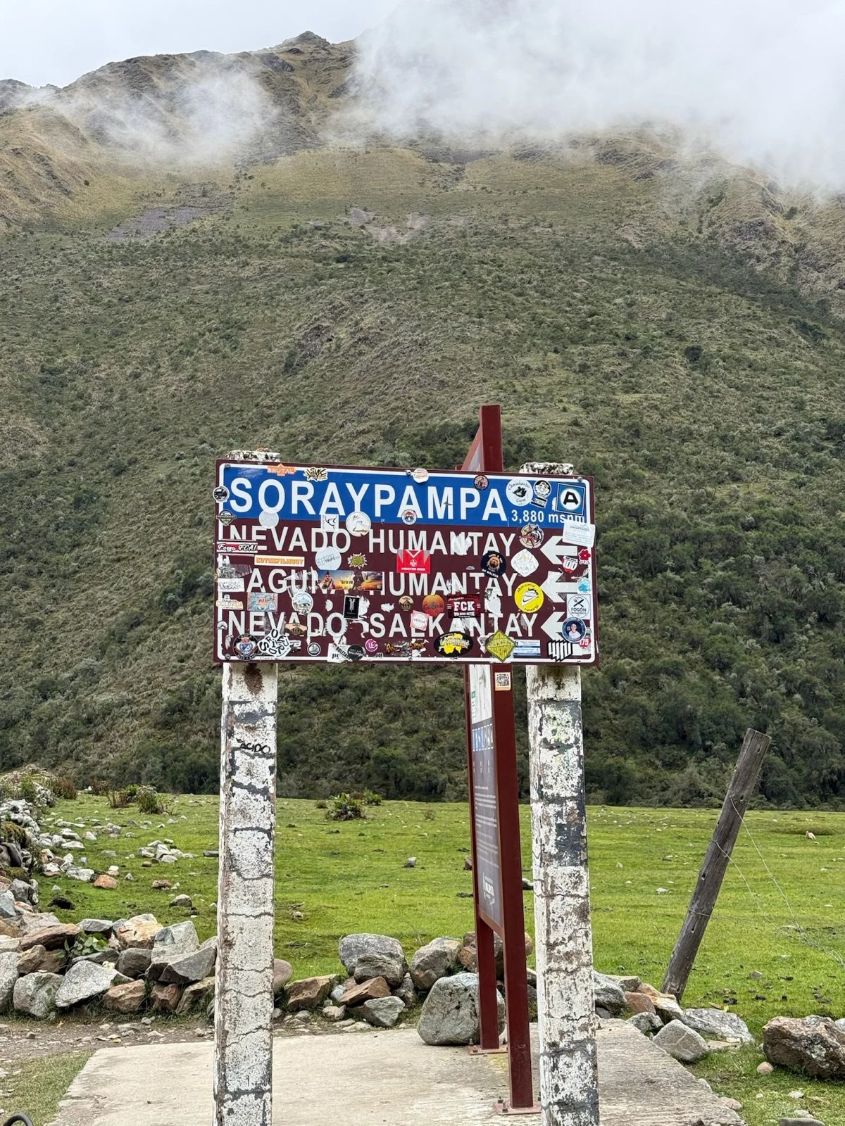 Cartel de Soraypampa, punto de inicio del trekking de Salkantay, Cusco