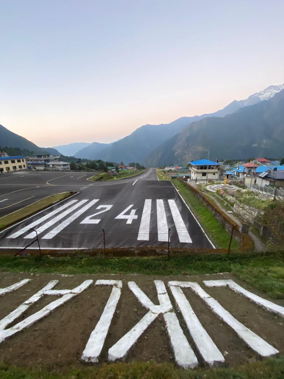 KATMANDÚ - LUKLA - PHAKDING