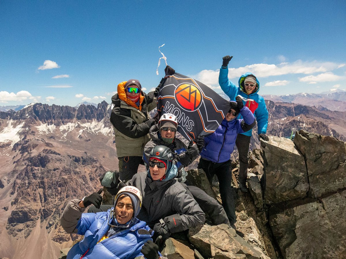 Expedición Cerro Vallecitos (5.468 msnm): Tu Entrada a la Alta Montaña