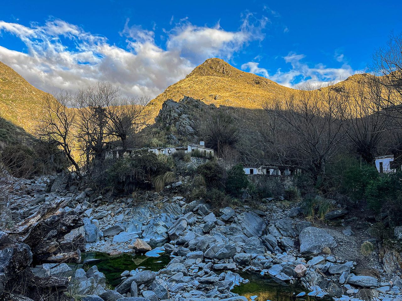 Pueblo Escondido y Cerro Áspero: dónde quedan y cómo llegar