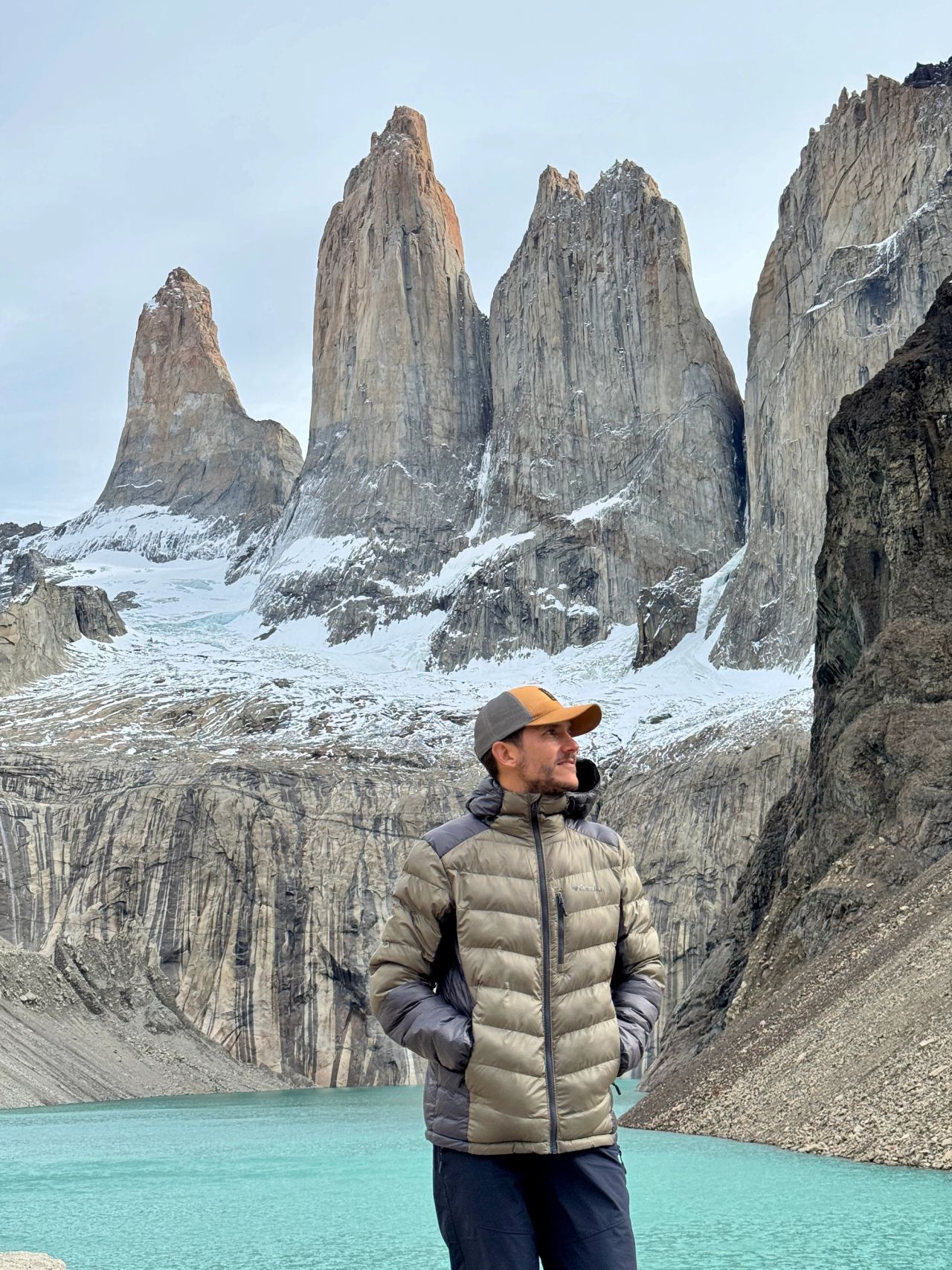 Torres del Paine - Laguna Base Torres - Mons