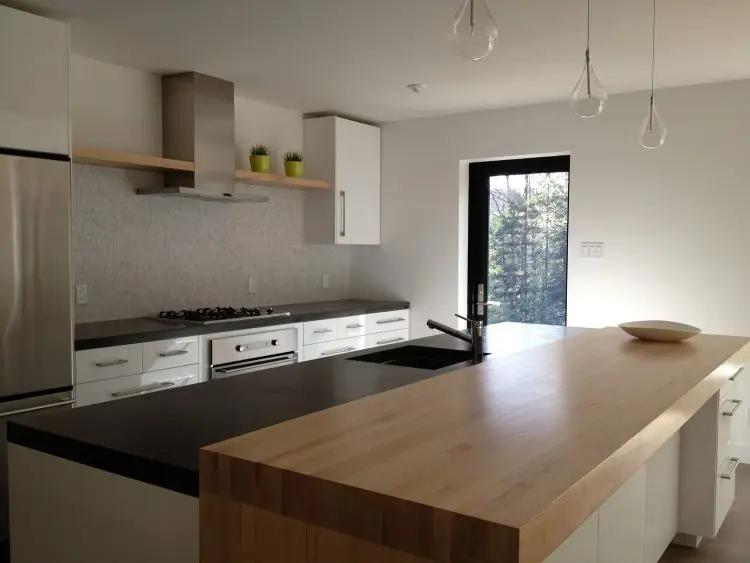 House monette
