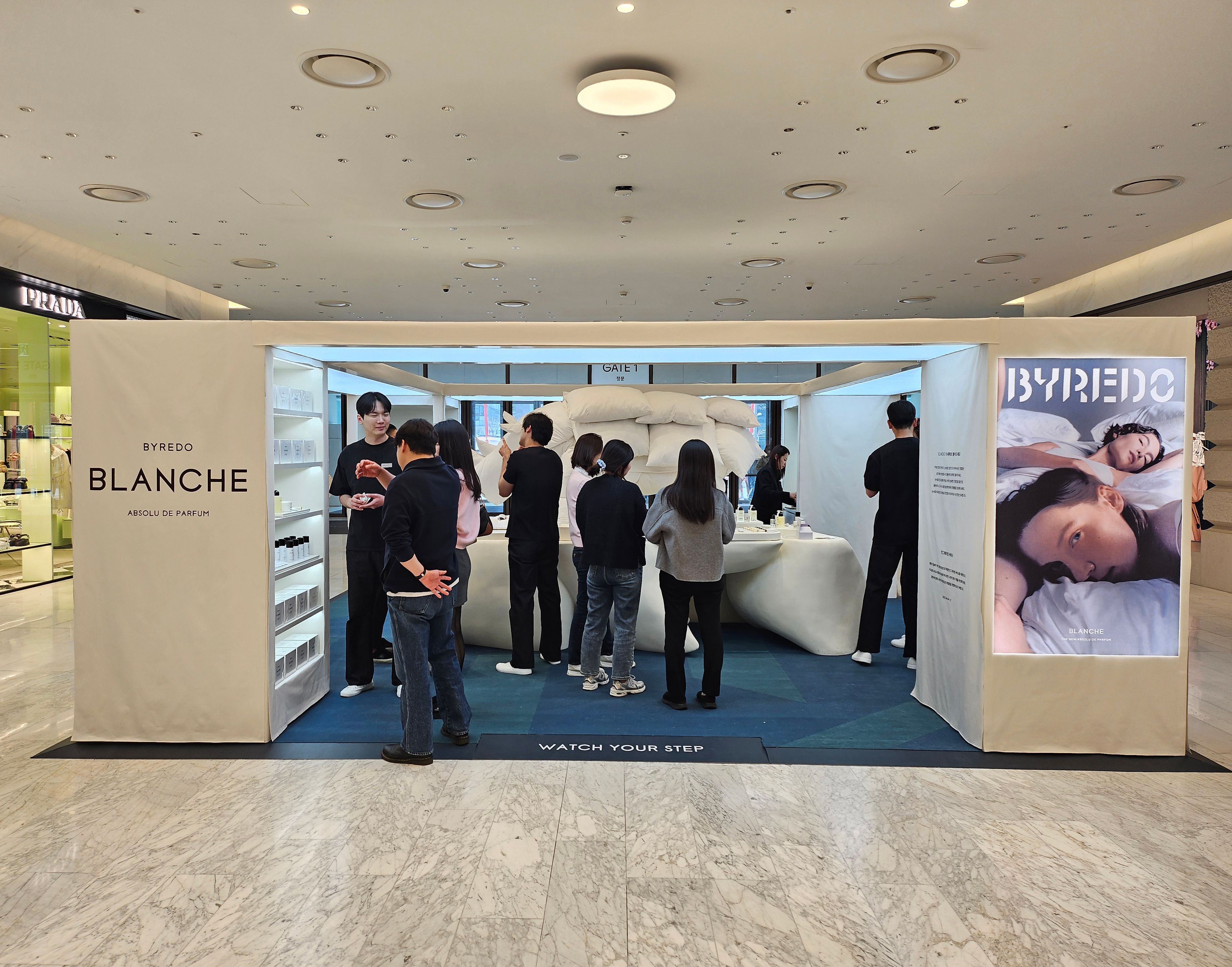 더현대 서울 바이레도(BYREDO) 팝업스토어 운영 현장 사진 3
