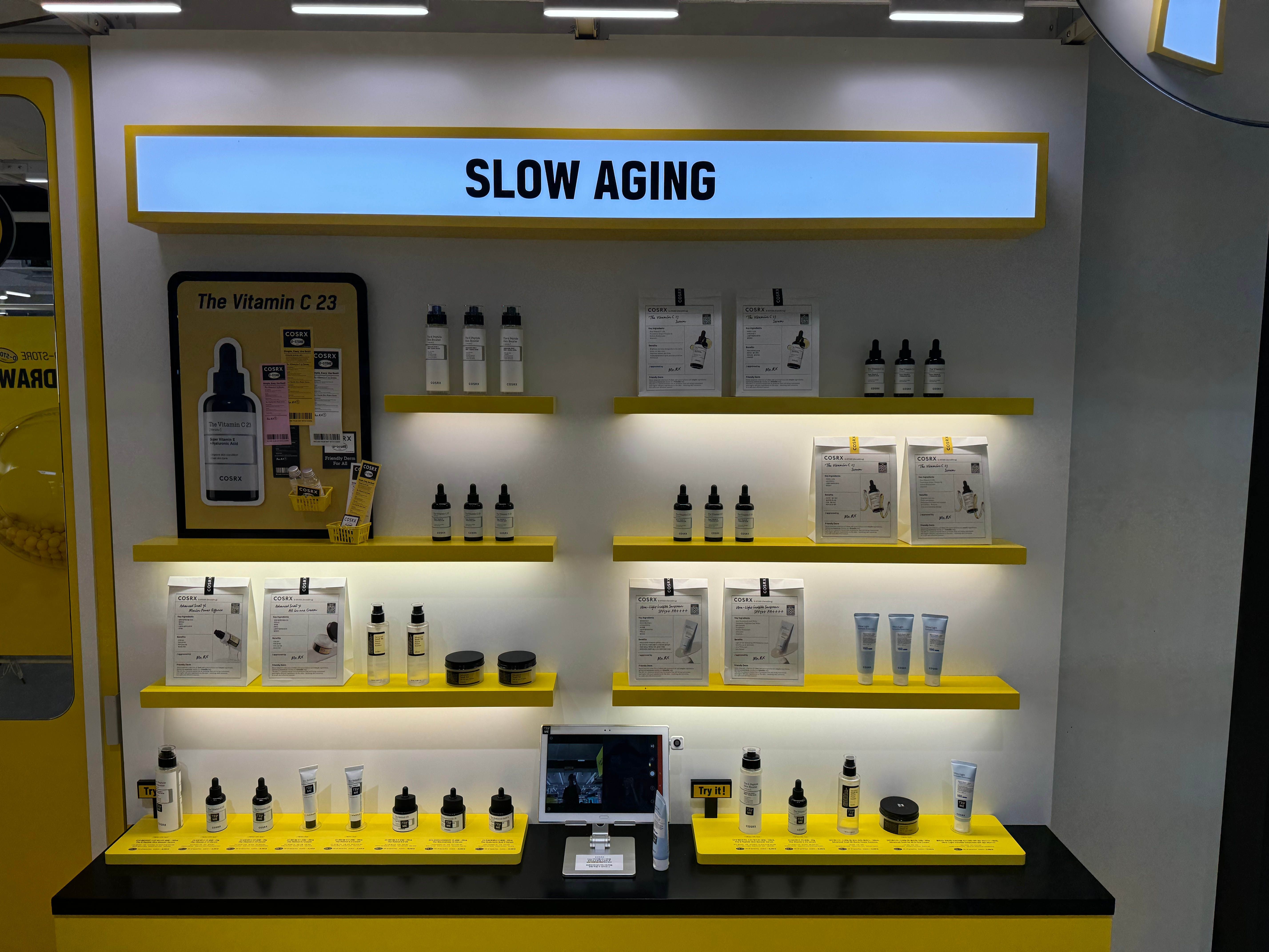 강남 올리브영 코스알엑스 (COSRX) 팝업스토어 운영 현장 사진 2