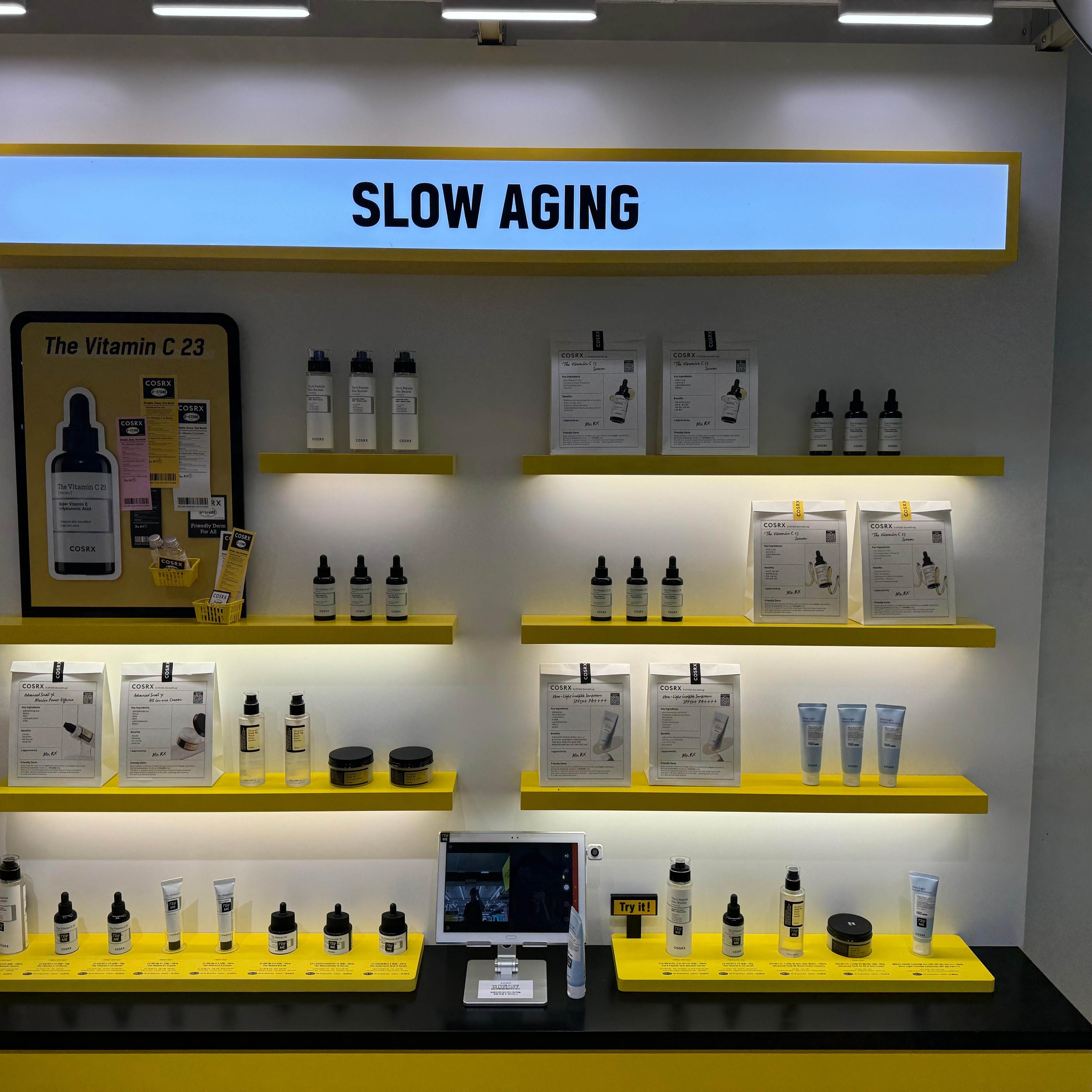 강남 올리브영 코스알엑스 (COSRX) 팝업스토어 운영 현장 사진 2