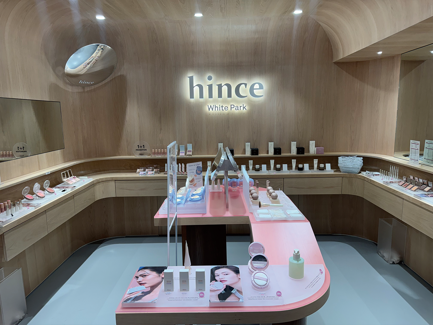 성수 힌스(hince) 플래그십 스토어 '화이트파크' 운영 현장 사진 7