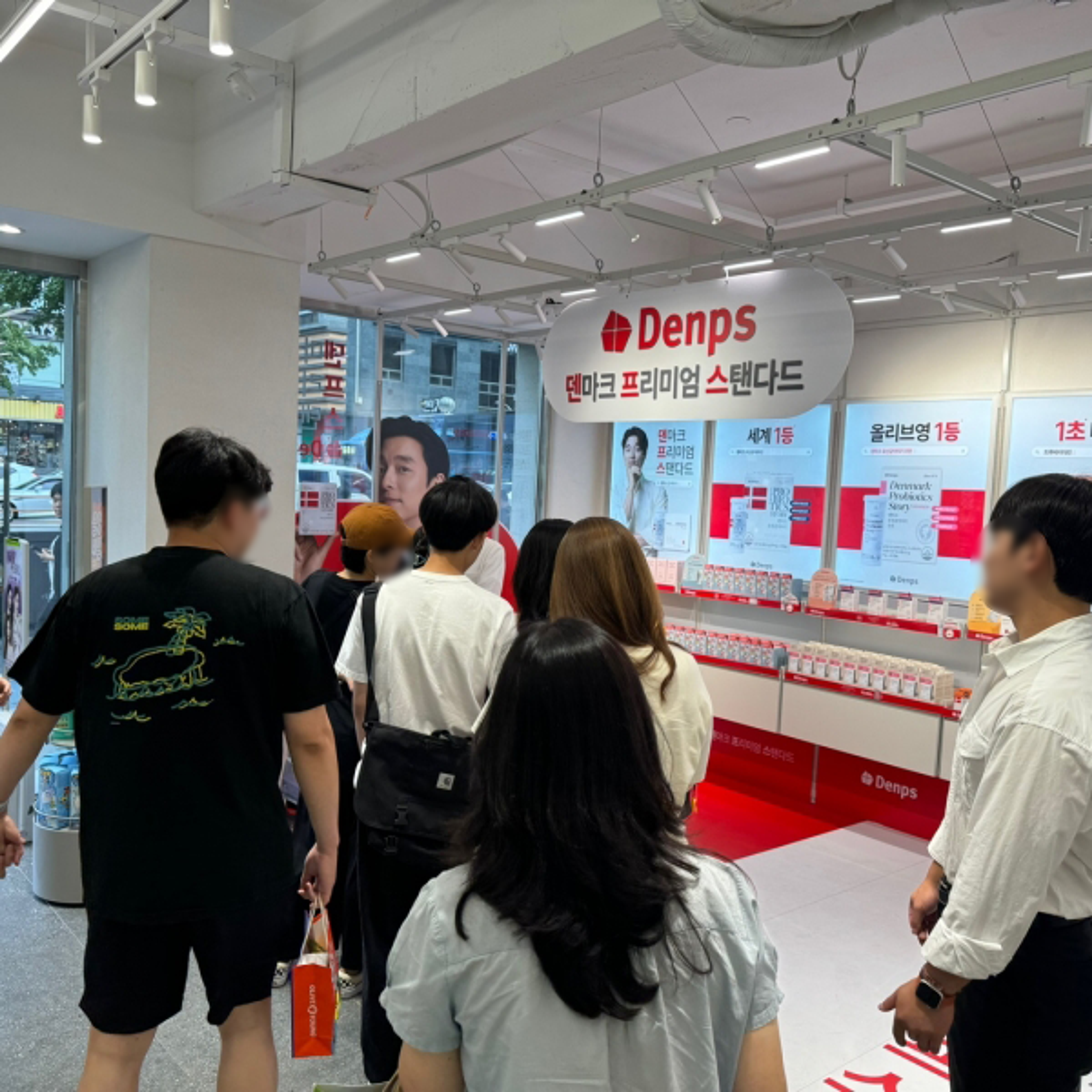 덴프스(Denps) 올리브영 관악타운점 팝업스토어 운영 현장 사진 2