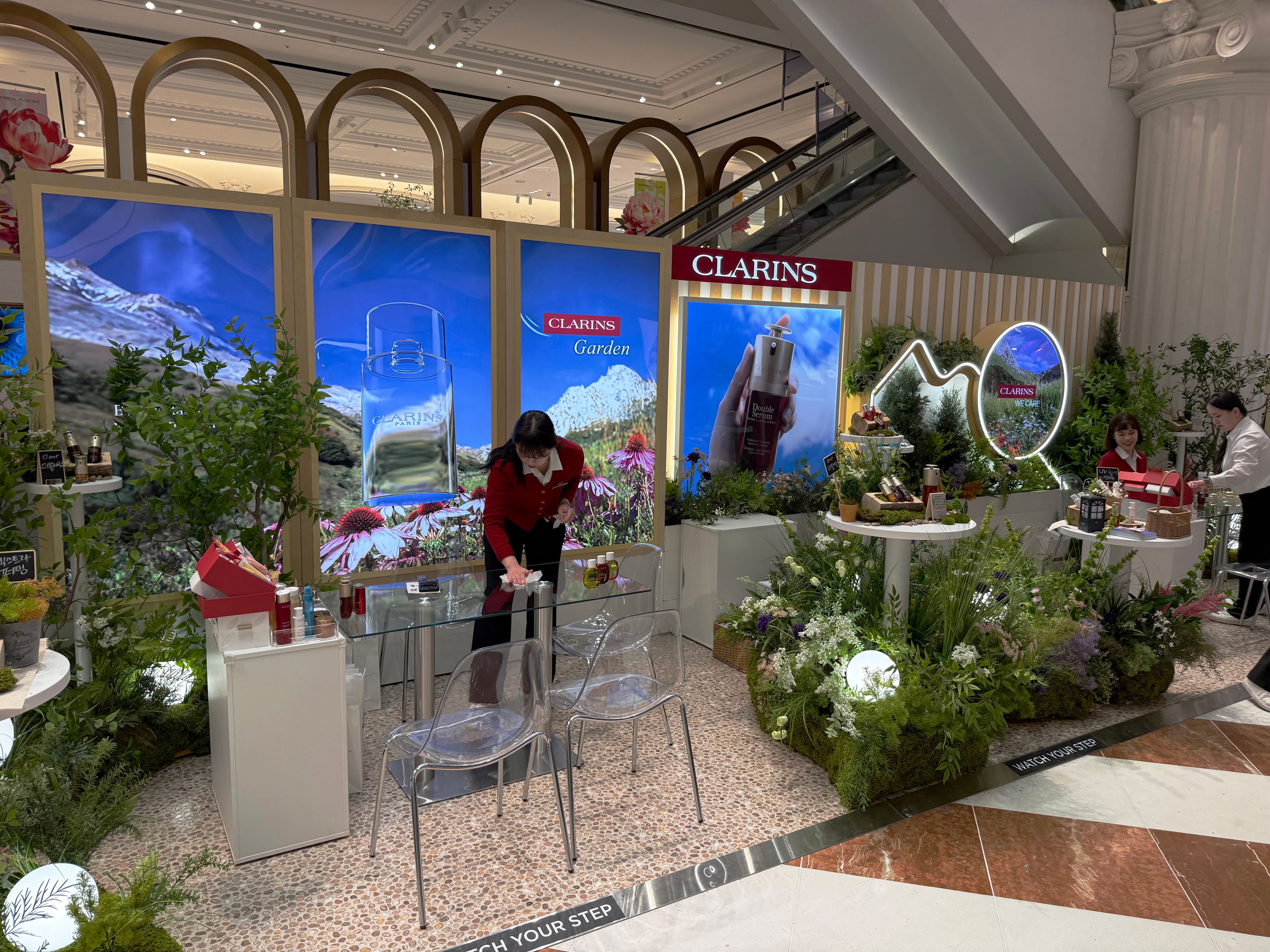 신세계 강남점 클라랑스(CLARINS) 팝업스토어 운영 현장 사진 1