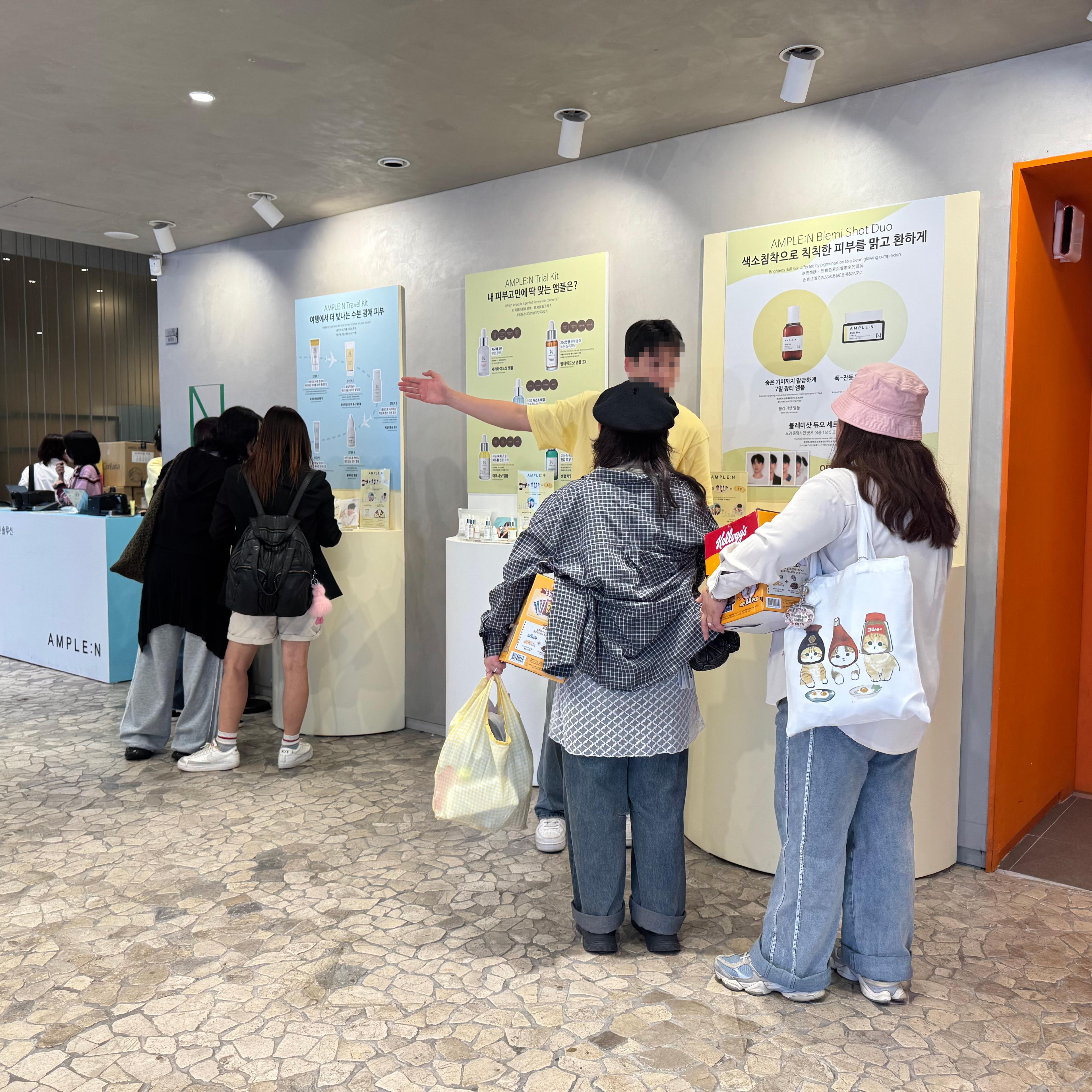 강남 앰플엔(AMPLE:N) 블레미샷 팝업스토어 현장 사진 4