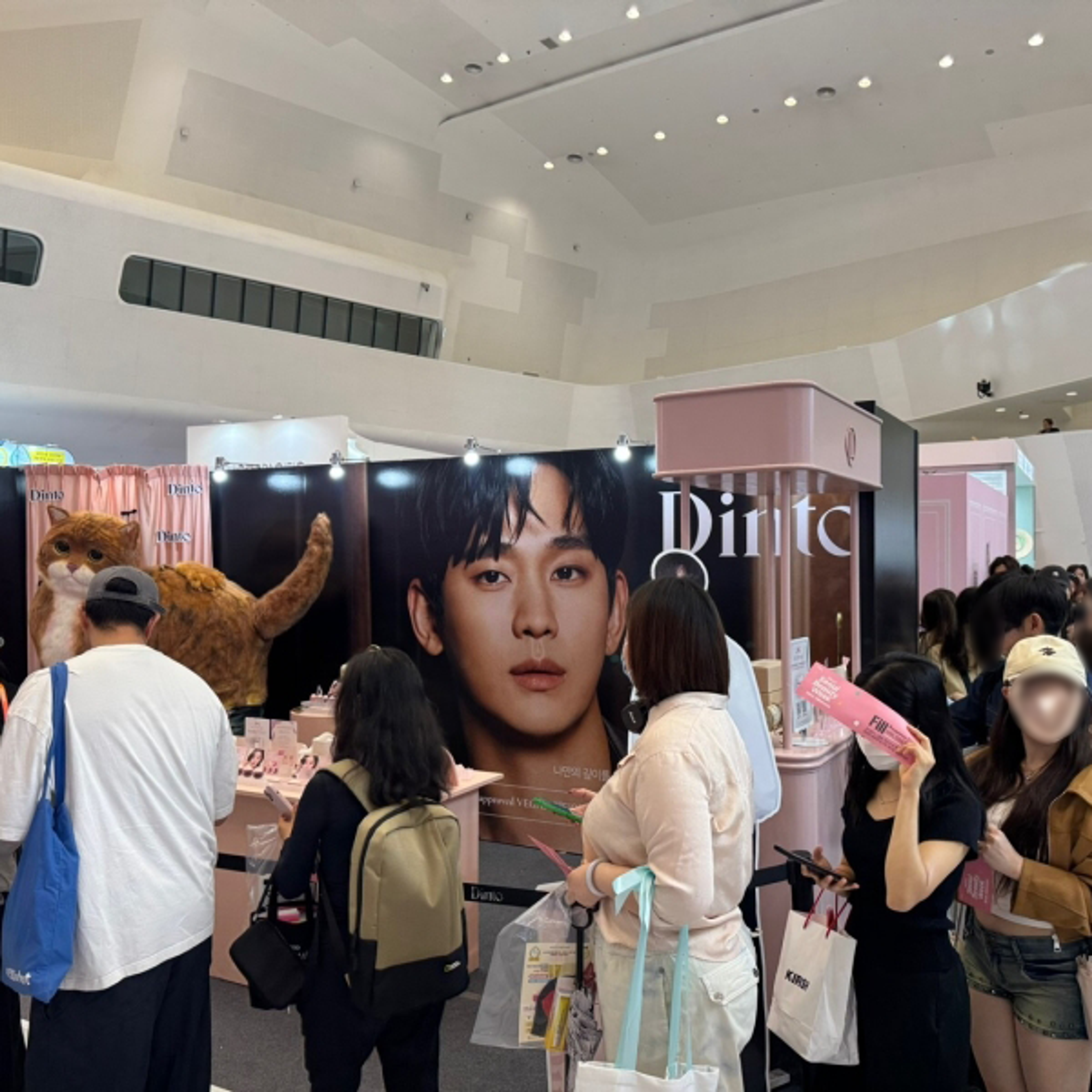동대문 DDP 2024 서울뷰티위크 박람회 딘토 부스 운영 현장 사진 2