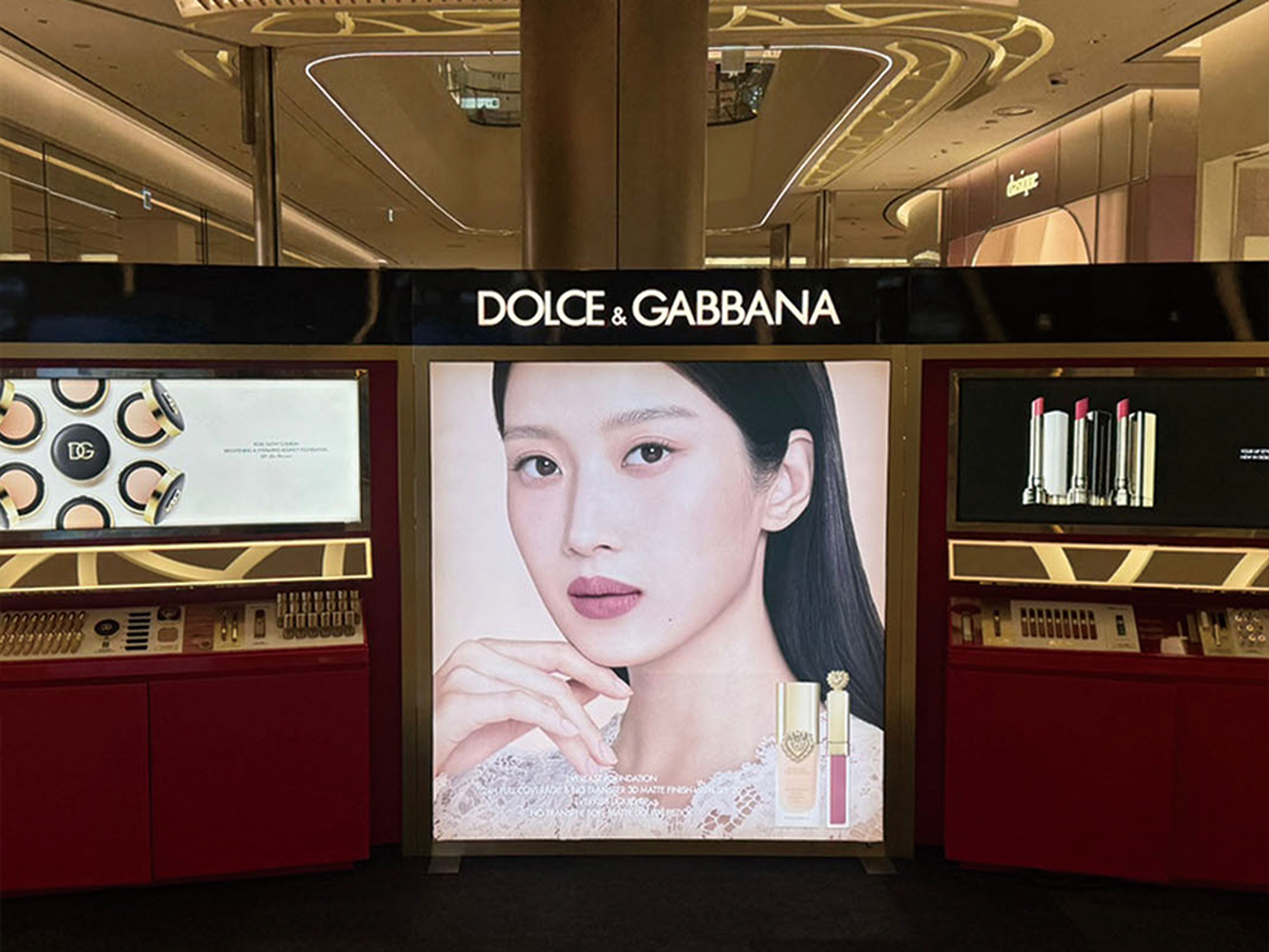 잠실 롯데월드몰 돌체앤가바나(Dolce&Gabbana) 팝업스토어 운영