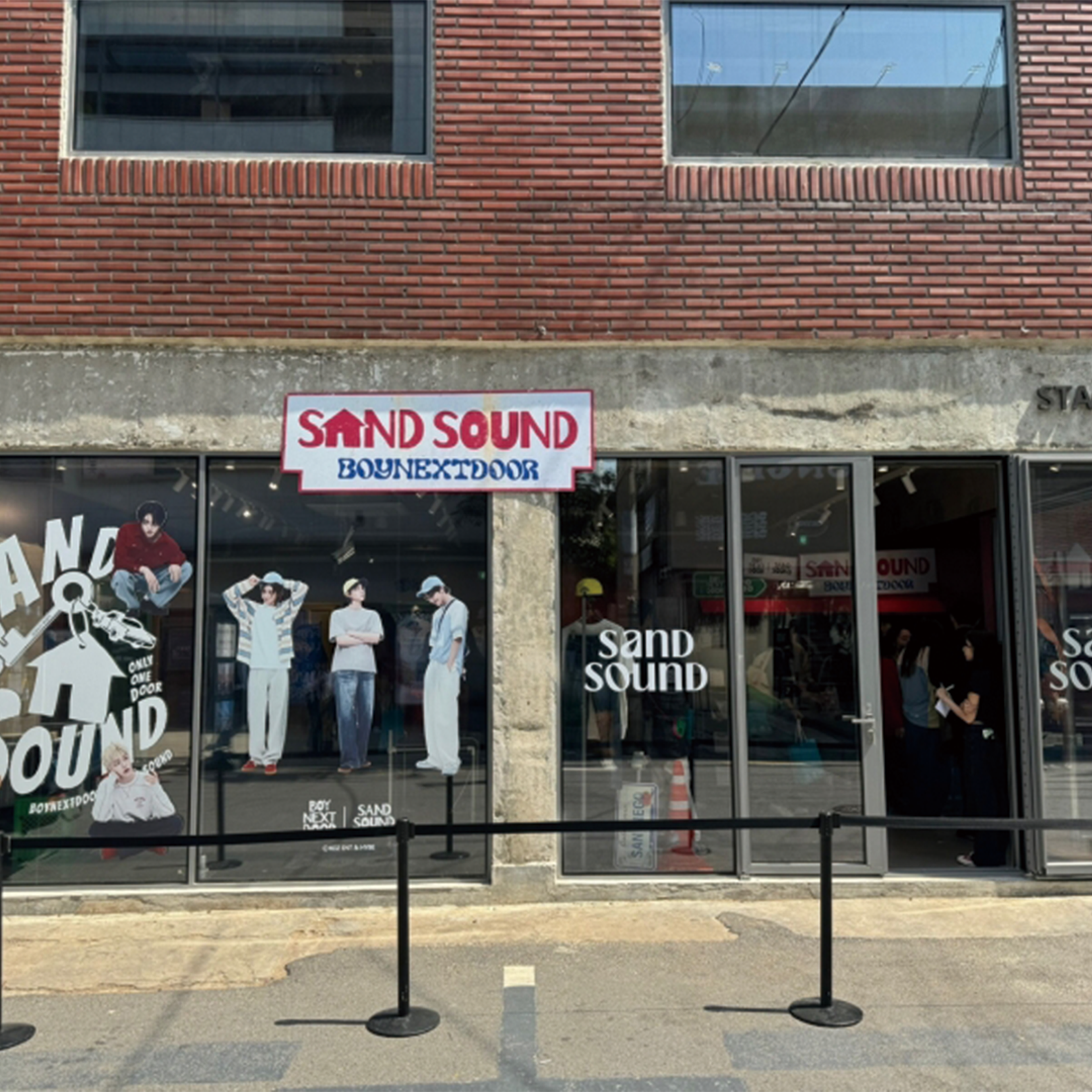 성수 샌드사운드(SAND SOUND) 팝업스토어 운영 현장 사진 1