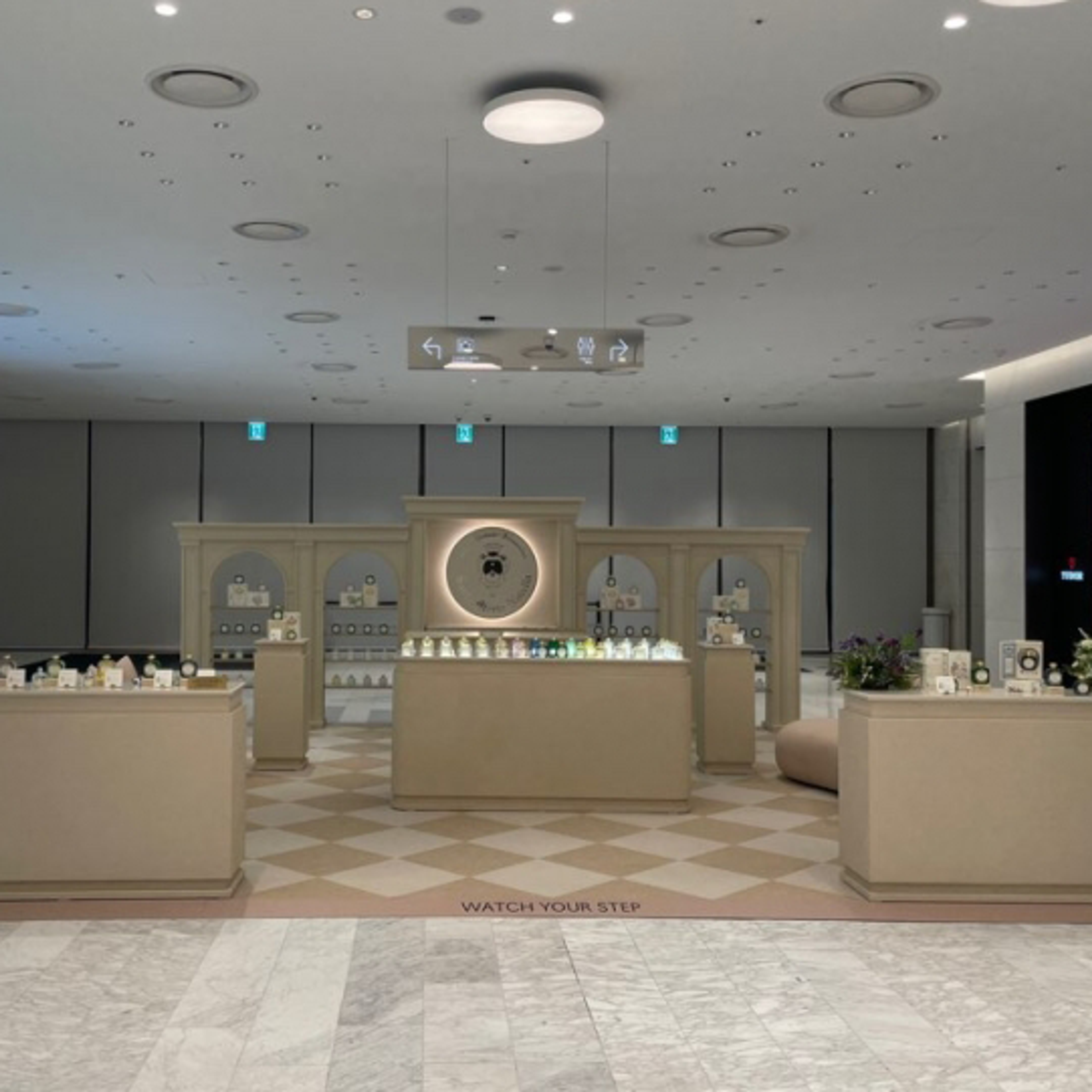 산타마리아노벨라(Santa Maria Novella) 더현대 서울 팝업스토어 운영 현장 사진 1