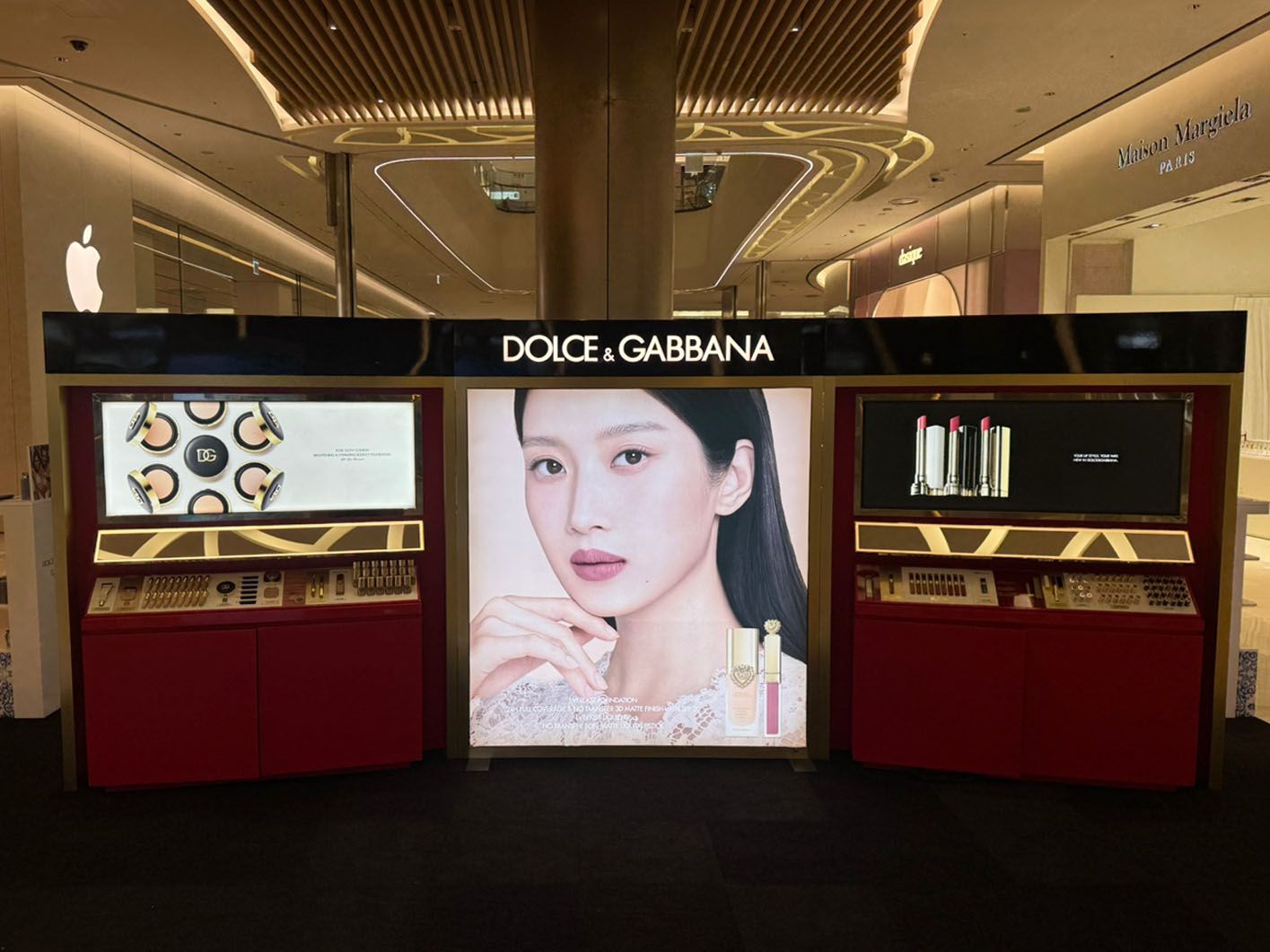 잠실 롯데월드몰 돌체앤가바나(Dolce&Gabbana) 팝업스토어 운영 현장 사진 1