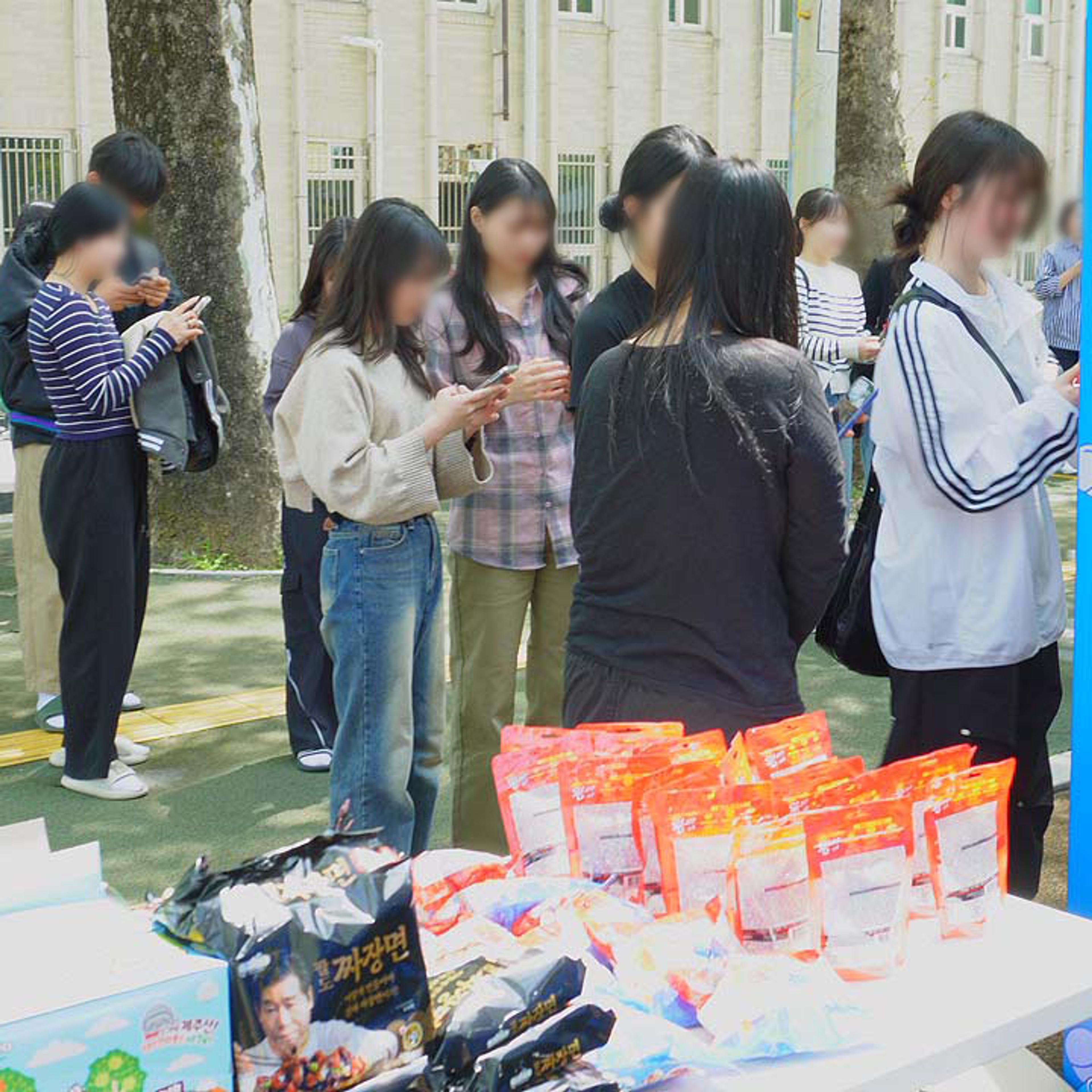 팔도 푸드트럭 '팔도 짜장면X틴터' 행사 운영 현장 사진 9