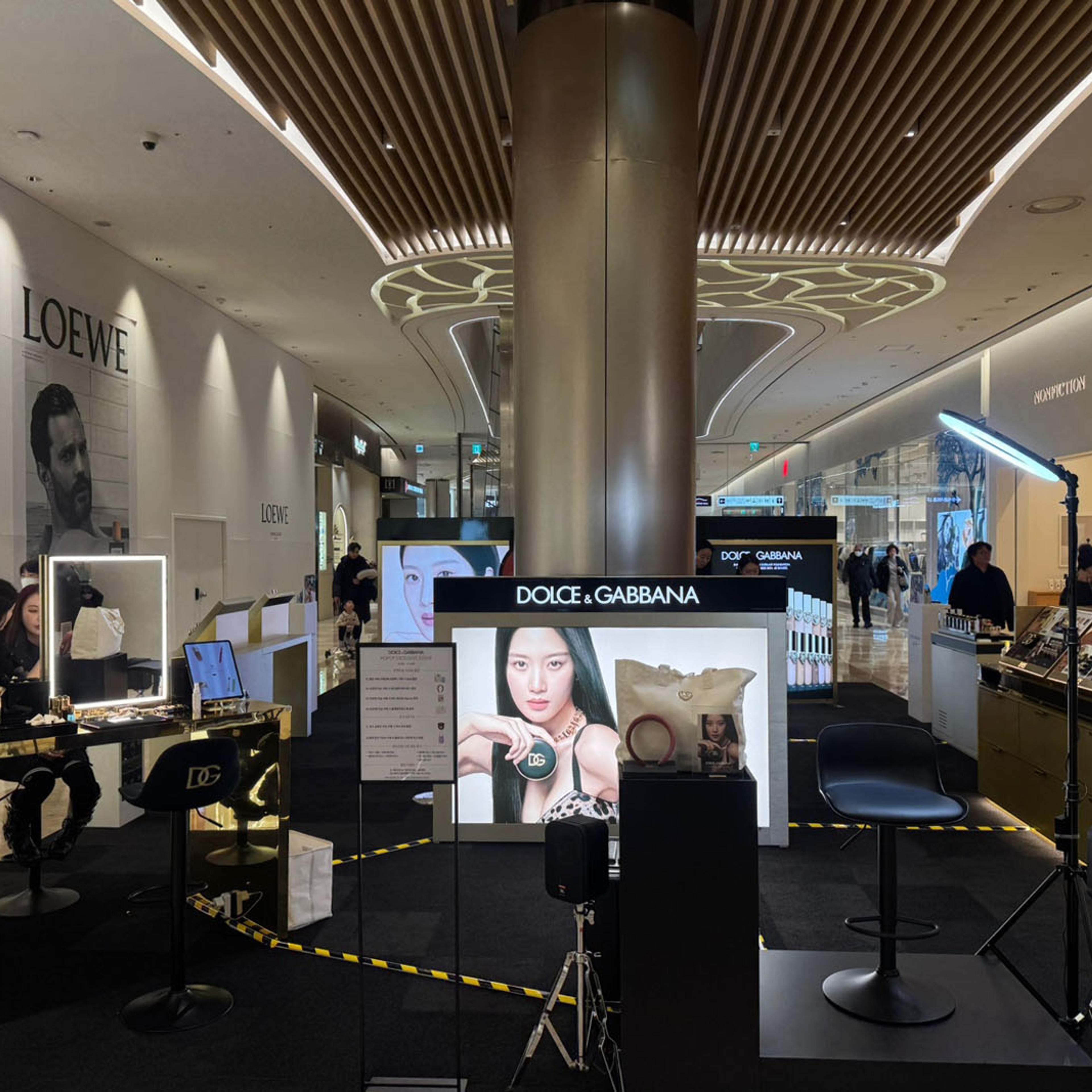 잠실 롯데월드몰 돌체앤가바나(Dolce&Gabbana) 팝업스토어 운영 현장 사진 2