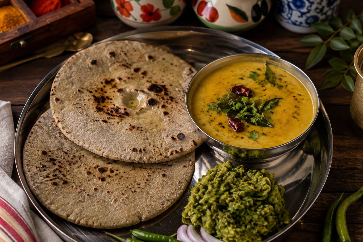 Maharashtrian Pithla Bhakri & Thecha