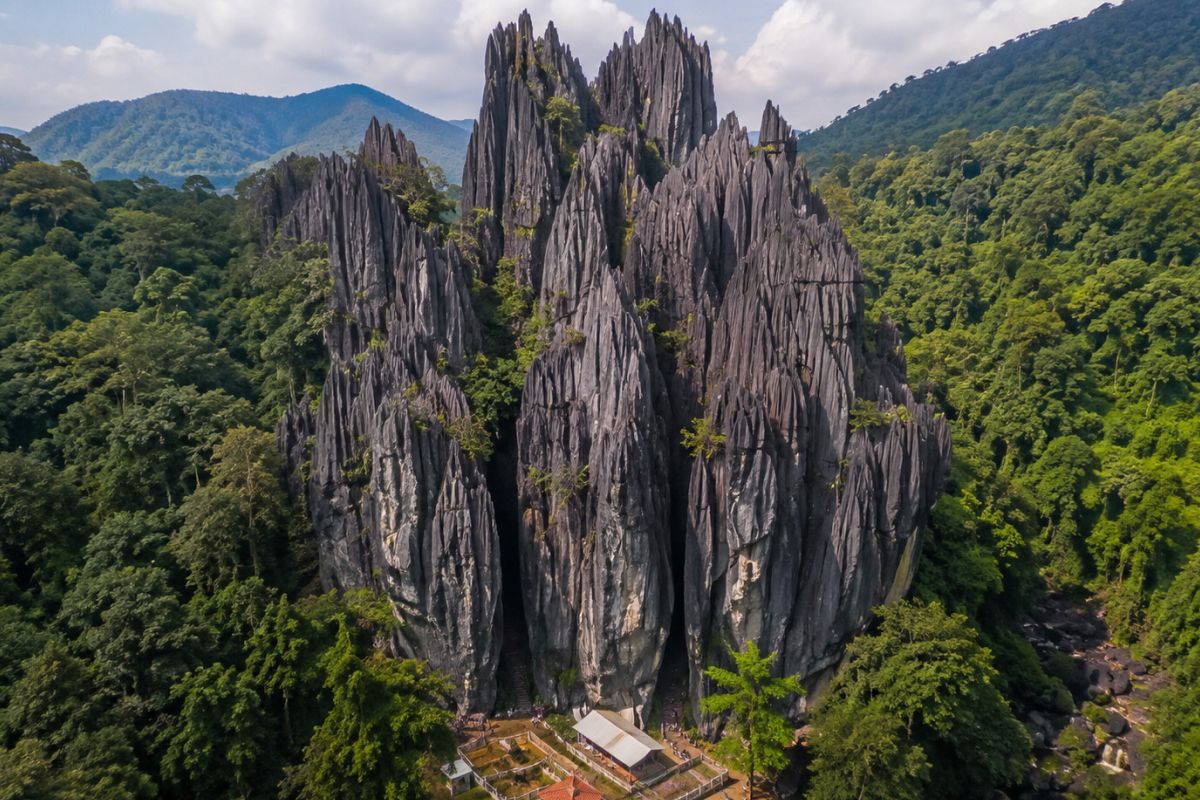 Yana Caves & Karst Rocks Excursion